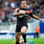 gael fickou ballon en main
